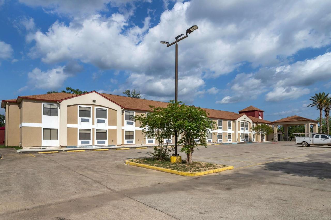 Best Western Plus Orange County Vidor Екстериор снимка