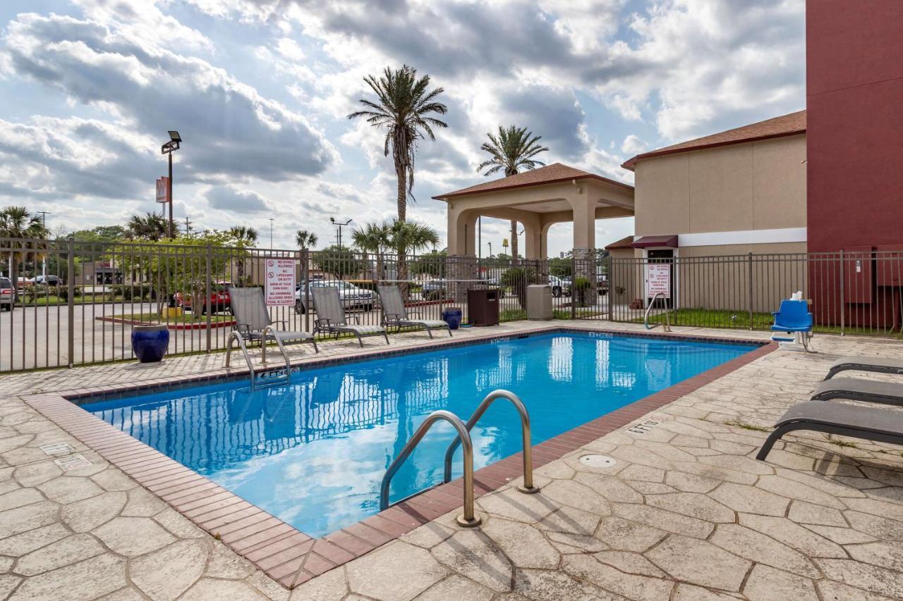 Best Western Plus Orange County Vidor Екстериор снимка