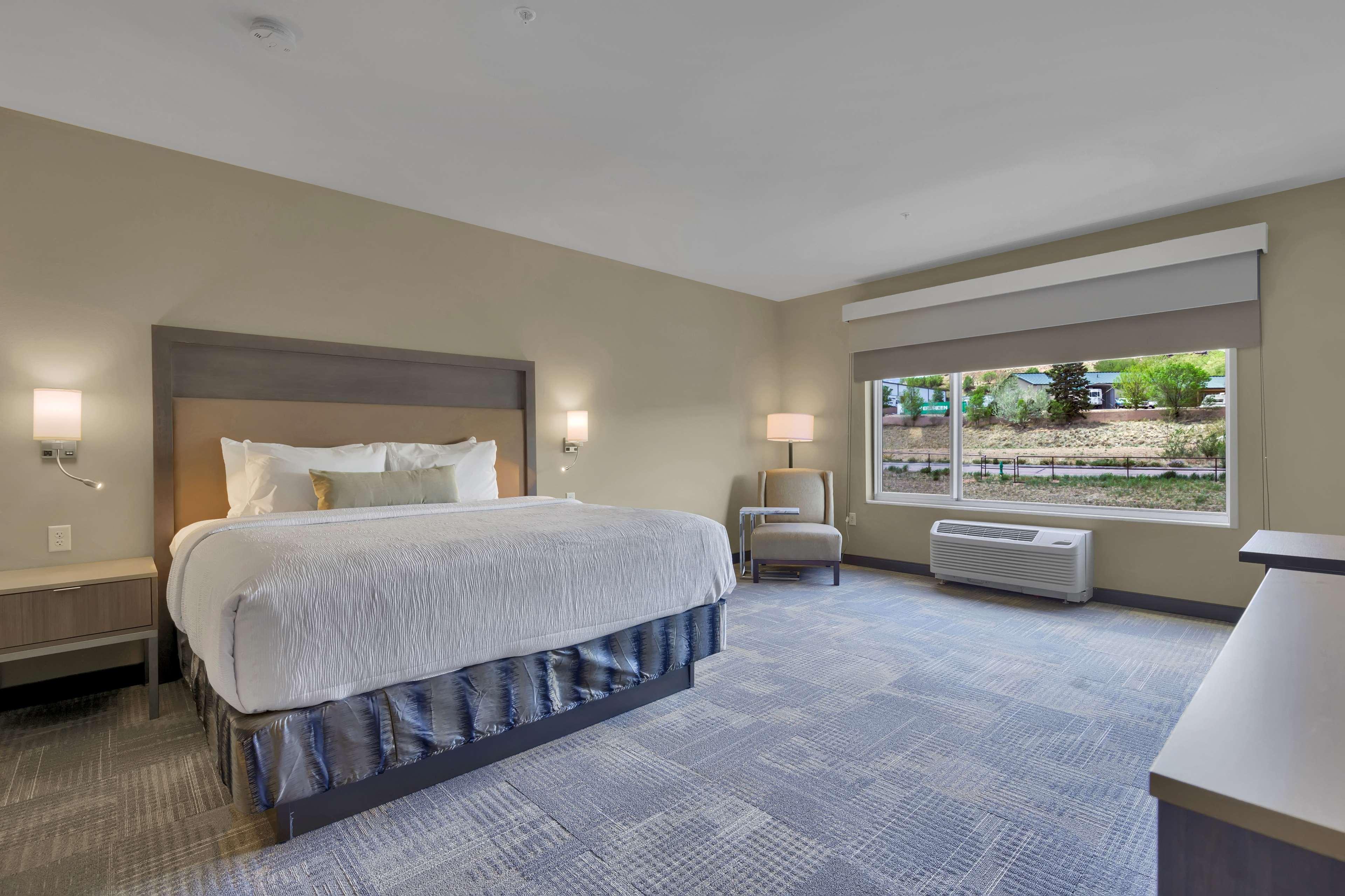 Best Western Plus Orange County Vidor Екстериор снимка
